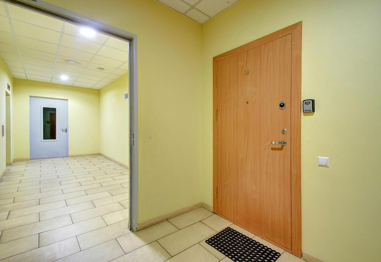 Helios Luxury Apartment In Vilnius Skyscraper Екстер'єр фото