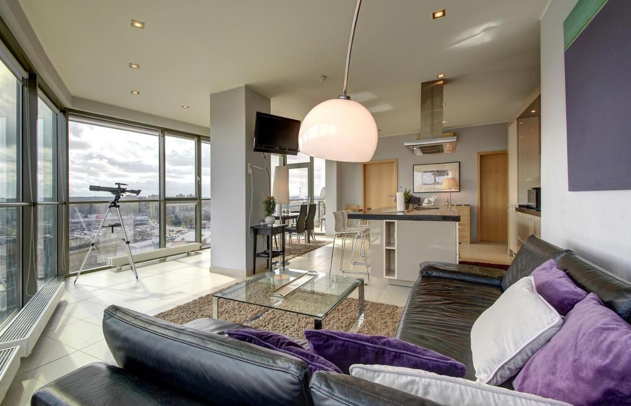 Helios Luxury Apartment In Vilnius Skyscraper Екстер'єр фото