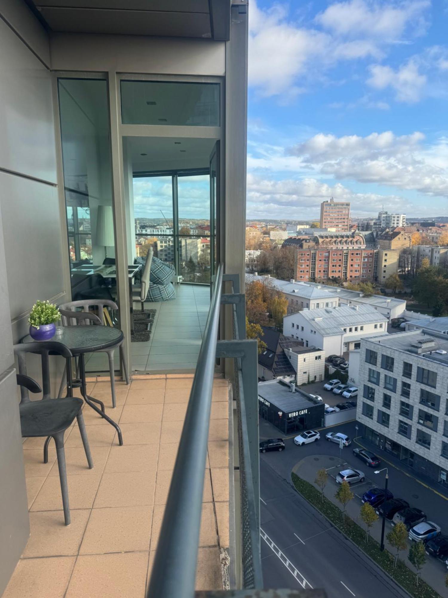 Helios Luxury Apartment In Vilnius Skyscraper Екстер'єр фото